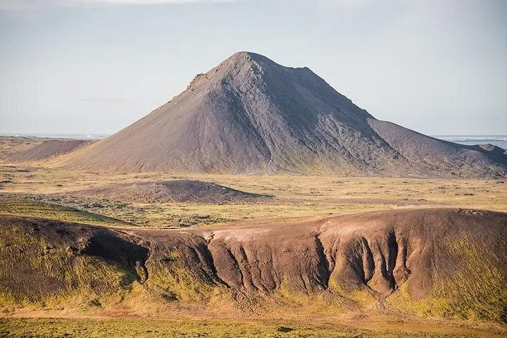 Keilir Hike: Climbing Reykjanes' Cone Near Reykjavik